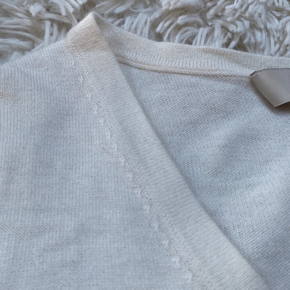 Loft V-neck Sweater 💗 Ivory - Picture 10 of 15